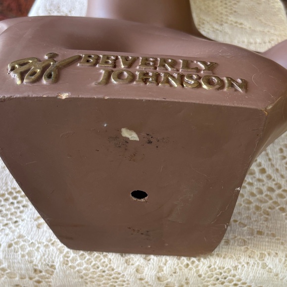 Beverly Johnson Mannequin Head - Picture 10 of 10